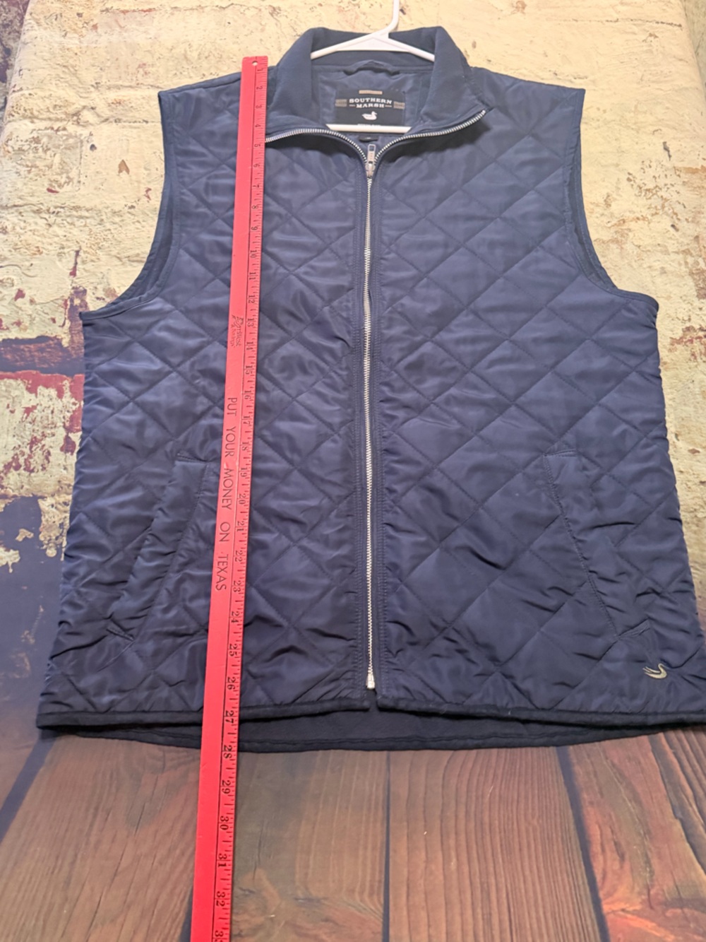 Southern Marsh Men's Diamond-Quilt Navy Puffer Vest